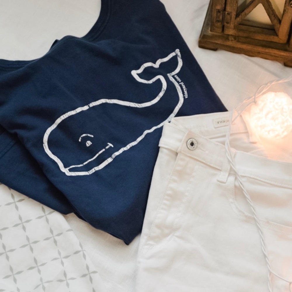 vineyard vines tee